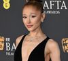 La chanteuse est victime de skinny shaming. Toujours. Ariana Grande choque avec cette photo dévoilée sur Instagram. Ce n'est pas inédit, car les internautes aiment s'intéresser à ce qui ne les concerne pas. Autrement dit : le physique des femmes. Et leur santé.