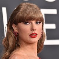 "Épidémie de botox", "un nouveau visage" : Taylor Swift méconnaissable ? Elle se fait clasher pour sa nouvelle apparence physique