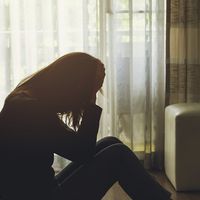 "Il a voulu filmer mes fesses et m'emmener chez lui, j'avais 16 ans" : un célèbre rappeur au coeur d'accablantes accusations