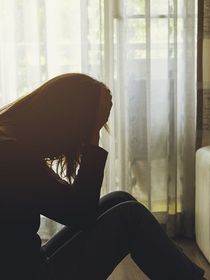 "Il a voulu filmer mes fesses et m'emmener chez lui, j'avais 16 ans" : un célèbre rappeur au coeur d'accablantes accusations