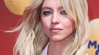 Sydney Sweeney méconnaissable dans son "film à Oscars" : les actrices sex symbols doivent elles forcément se métamorphoser pour que leur talent soit reconnu ?