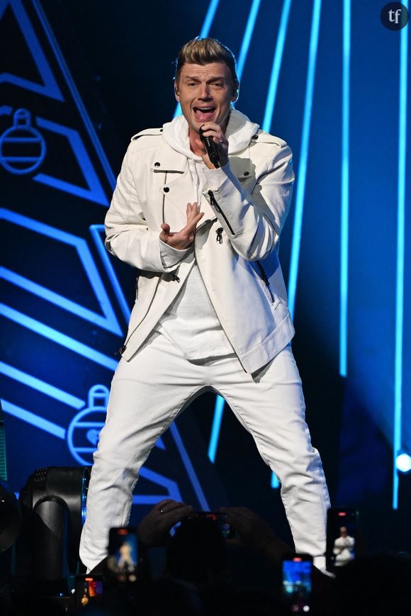 La première plaignante défend ce qui s'énonce dans sa plainte depuis 2017. Quasiment une décennie. Elle insiste sur un rapport de domination, due à la célébrité, qui aurait facilité emprise et violences sexuelles.