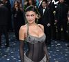 La dernière du clan Kardashian a ponctué ces détails en disant : "j'espère que ça aide lol".