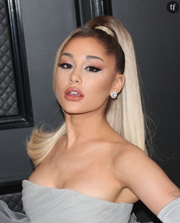 "Wicked", conte de fées moderne de près de trois heures, suscite l'émoi. Auprès de sa star Ariana Grande, une journaliste a fondu en larmes. Et la raison est très forte.