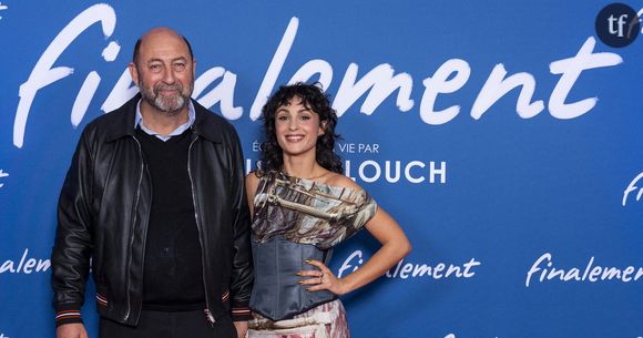 Barbara Pravi attribue au sexy des tonalités militantes. Ce slogan retentissant nous vient à l'esprit : l'intime est politique.