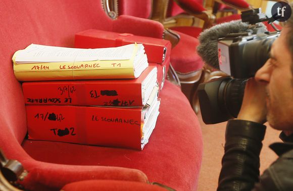 Cet homme, Salim Berrada, plus d'une dizaine de femmes l'accuse donc de viols. Viols qui auraient été subis sous l'effet de substances : ce que l'on appelle la soumission chimique, comme dans le cadre de l'affaire Pélicot. Des violences sexuelles sur lesquelles il s'est exprimé ce 16 septembre. Et ses propos font déjà polémique...

Effectivement, le "violeur de Tinder" suscite déjà d'intenses réactions.