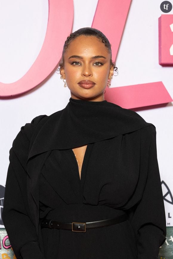 Dans le deuxième épisode de son podcast Sipsters, animé avec sa co-hôte et meilleure amie depuis 20 ans Sirine, Paola Locatelli est revenue sur l’hypersexualisation et la prédation dont elle a été victime, alors qu’elle n’était encore qu’une adolescente.