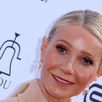 Gwyneth Paltrow se met à nu pour Vanity Fair, mais les internautes ne font que citer Harvey Weinstein, "son père protecteur"