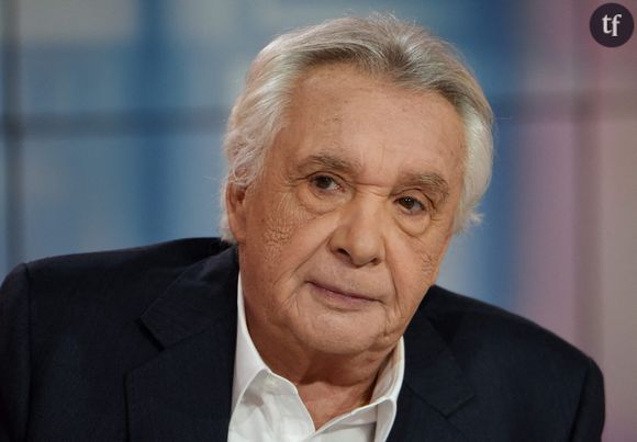 "Des connes" : Michel Sardou jugé sexiste et machiste s’attaque aux féministes dans une nouvelle interview... Et se fait tacler comme il faut !