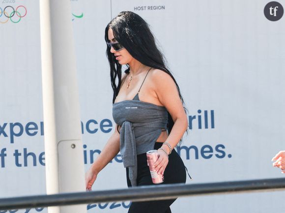 “On dirait une prostituée” : Kim Kardashian en soutien-gorge et porte-jarretelles au mariage de Jeff Bezos, elle se fait rhabiller par les trolls