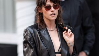 "Quel gâchis", "C'est quoi ce bord*l" : Kristen Stewart se marie avec sa compagne mais les lesbophobes déversent leur haine