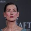 "Je devais dézipper ma robe et me mettre en sous-vêtements" : cette célèbre actrice de James Bond dénonce son pire casting