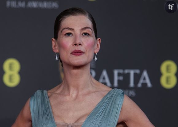 "Je devais dézipper ma robe et me mettre en sous-vêtements" : cette célèbre actrice de James Bond dénonce son pire casting