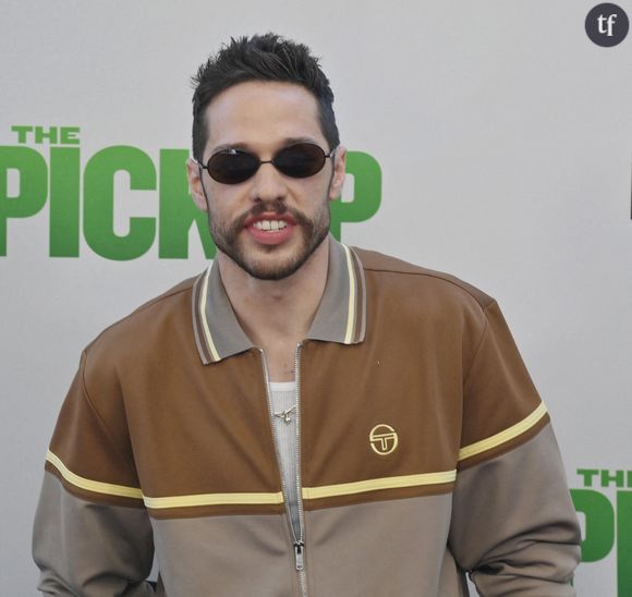 “Vous parlez de mon pénis tous les jours” : traumatisé par son hypersexualisation, le comédien Pete Davidson pousse un coup de gueule et balance son ex Ariana Grande