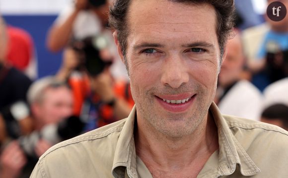 "De la page 208 à la page 212, il humilie une femme qui a osé raconter à Médiapart une tentative de baiser non consentie", lit la chroniqueuse.