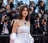 Anne Hathaway en Taylor Swift ? Taylor Swift ou Lady Gaga, c'est ce que compte interpréter dans son prochain rôle cette actrice américaine beaucoup trop sous estimée. Ou tout du moins, un personnage qui leur ressemblerait fortement...