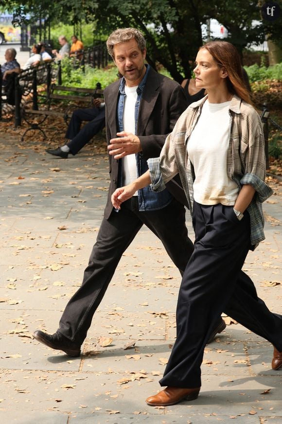 "17 ans d'écart, ça fait prédateur" : Joshua Jackson (47 ans) en couple avec Simone Ashley (30 ans) ? Ces photos divisent Internet