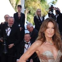 "Contrairement à Carla Bruni, je ne saute pas de repas" : cette personnalité défend "les kilos en trop"