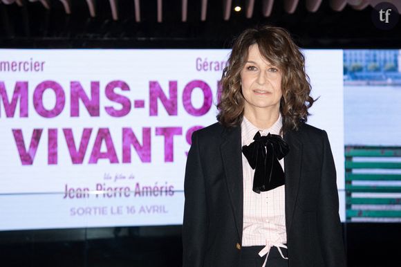 Aux côtés de Christian Clavier et Jean Reno, Valérie Lemercier incarne Béatrice de Montmirail.
