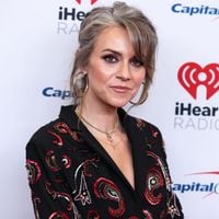 Cheveux gris, préménopause : Hilarie Burton Morgan (Les frères Scott) brise les tabous et dénonce l'agisme