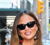 “C’est triste”, “pourquoi le dire ?” : Chrissy Teigen, mannequin super star dévoile une nouvelle chirurgie esthétique et Internet s’enflamme