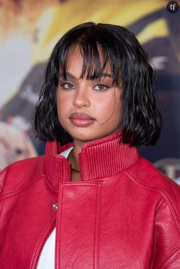 "Je me faisais DM par tous les footballeurs, beaucoup de mecs, même des acteurs... Si je dis des noms, je peux tuer des carrières”, ajoute-t-elle, visiblement encore marquée par la situation. “J’avais 14 ans, tout le monde le savait."