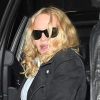 “Elle défie la vieillesse” : Madonna en soutien-gorge transparent à 67 ans, elle casse les codes sur Instagram