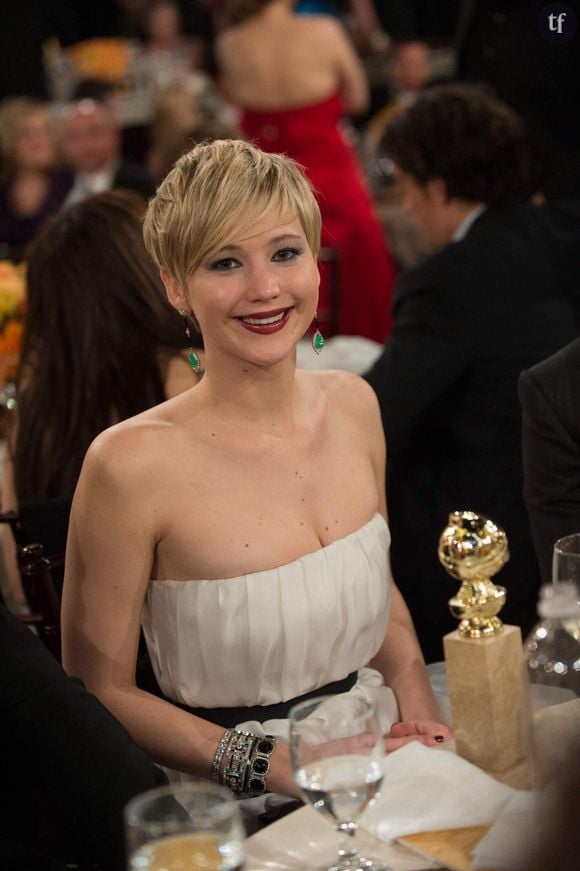 Un drame intime sur fond de dépression post partum, qui sous le regard d'une femme cinéaste, Lynne Ramsay, dit tous les maux de la condition féminine, trop ignorés. Et met à nu ses acteurs superstars. Littéralement ! Cela, c'est Jennifer Lawrence qui le raconte... Sans aucun filtre.