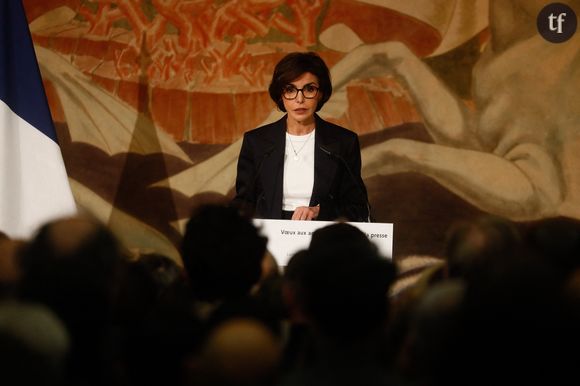 Alors que la ministre fait l'objet de toutes les polémiques concernant ses liens avec GDF Suez, sujet qui n'a naturellement pas manqué d'éclore au sein de ces rixes rhétoriques, Rachida Dati, connue pour son art de la punchline légendaire, s'est permise de renvoyer l'éditorialise dans les cordes...Et ce, en mentionnant face aux caméras l'enquête de Médiapart dont le journaliste a pu faire l'objet. Cet article du site d'investigation le confronte effectivement à des accusations de harcèlement moral, et de management toxique, ainsi que de "brutalité managériale"