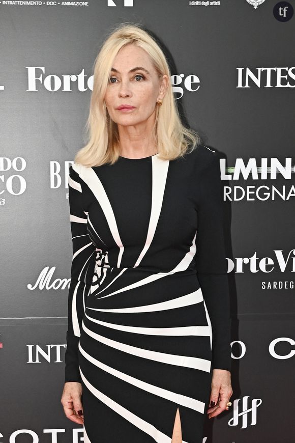 "Quel gâchis ces chirurgies esthétiques", "Très belle jeune femme qui aurait dû accepter de vieillir car elle serait restée très belle malgré les années", "Mon dieu que la chirurgie esthétique fait de vilaines choses", "Les ravages de la chirurgie esthétique. Quel dommage"