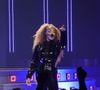 Habillée dans un style années 2000, Janet Jackson a interprété deux morceaux phares de sa discographie. Elle a débuté son show avec Someone to Call My Lover avant de continuer avec une reprise funky de son tube All for You.
Un détail a marqué ses fans : à 59 ans, la star en paraît moitié moins. "Cette femme a toujours l'air d'avoir 18 ans", "Elle est exactement la même", "Elle est intemporelle", "Elle ne vieillit pas", "Elle a l'air plus jeune que jamais", "Elle est magnifique, elle vieillit à l'envers", écrivent-ils.