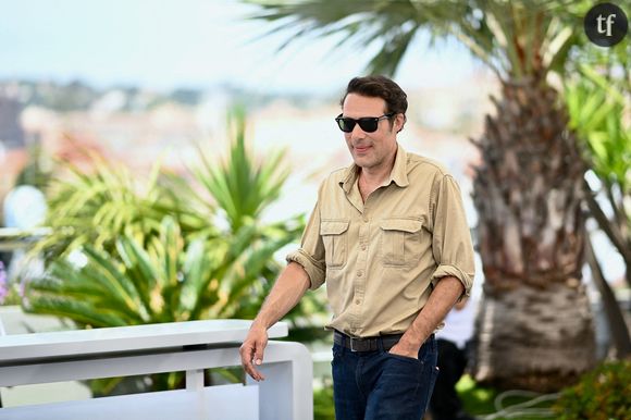 "C’était une manière de te montrer que c’est important le consentement. Je décide que l’argent est reversé à cette association, sans te demander ton avis", a ajouté l'humoriste.