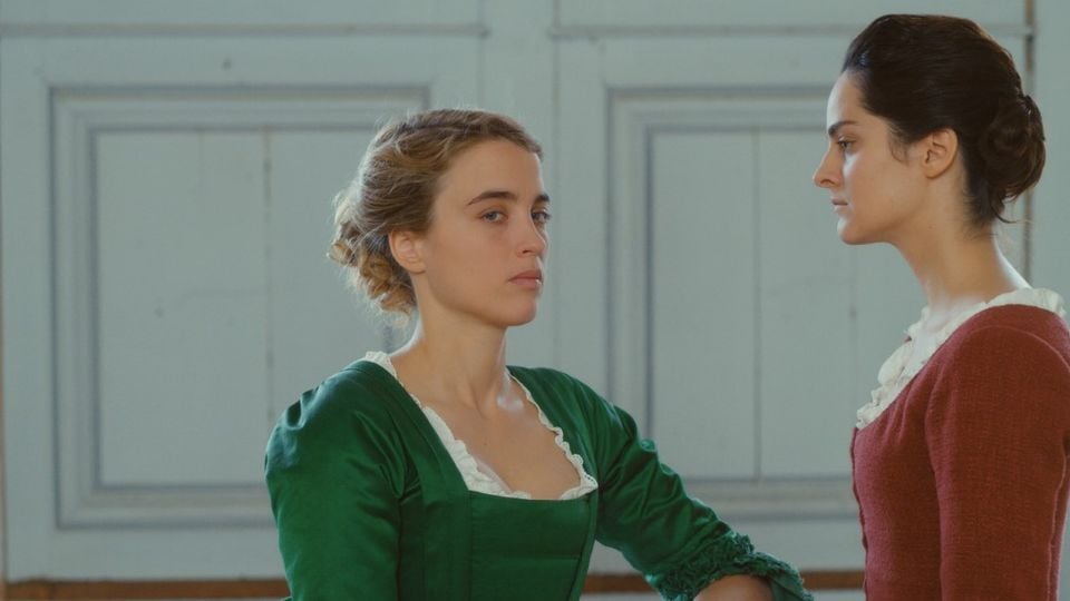 Pourquoi on célèbre toujours les femmes artistes... bien trop tard ?