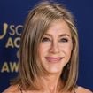 "Trop de botox", "Hyper photoshopée !" : Jennifer Aniston fait polémique avec ces photos "irréelles"