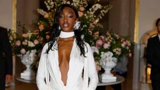 “Obscène et ringard”, “manque de classe” : la prestation de cette ancienne de la Star Ac réduite à son twerk, les internautes s’acharnent