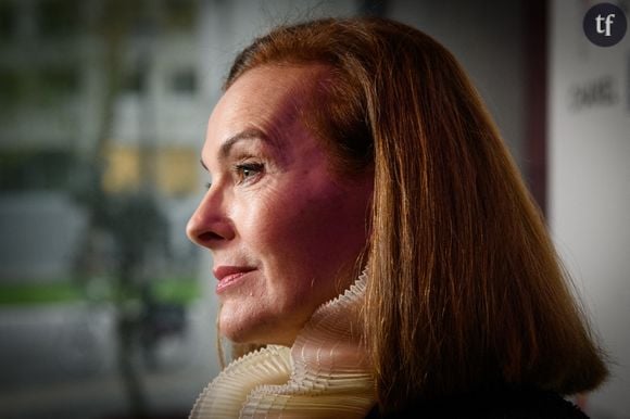 Fanny Ardant elle aussi défend ardemment Gérard Depardieu, aka "Gérââârd". Au procès de son grand ami, Fanny Ardant avait témoigné ainsi : "Moi, Fanny Ardant, je n’ai jamais assisté à un geste que j’aurais trouvé choquant. Je suis une femme moi-même, j’ai connu des choses comme ça, j’ai balancé des claques, des insultes. Je sais qu’on peut dire non à Gérard."